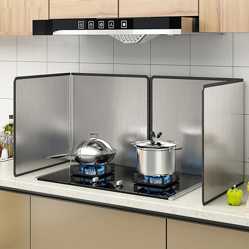🍳 Cook Without Mess – Oil Splash Guard