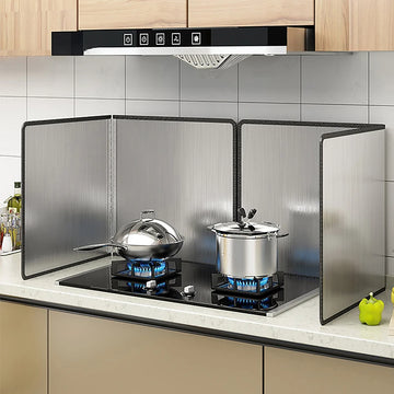 🍳 Cook Without Mess – Oil Splash Guard